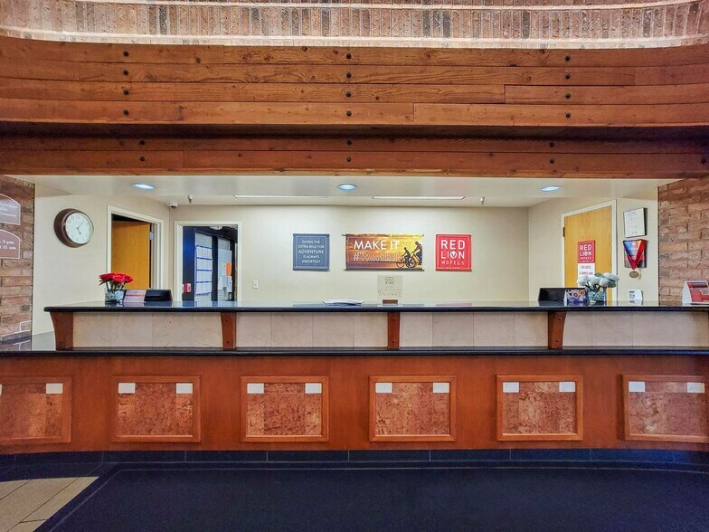 More Photos Of 850 S Bluff St, St George Hotel For Sale