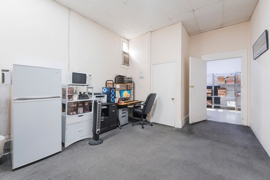 More Photos Of 159-165 S Western Ave, Los Angeles Loft Creative Space For Lease