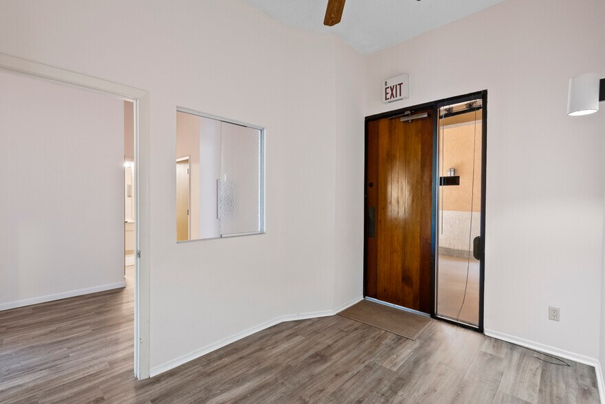 More Photos Of 900 SE Ocean Blvd, Stuart Medical For Lease