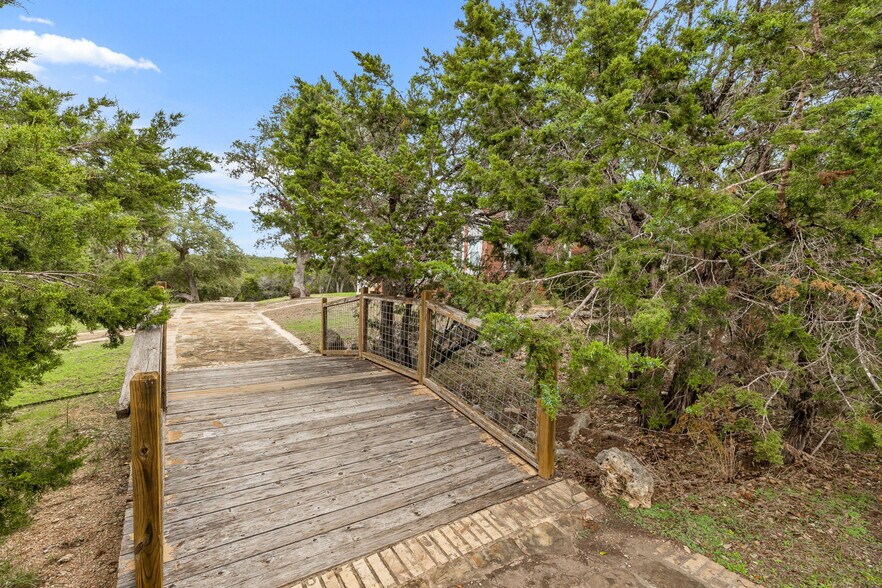 More Photos Of 251 Circle Dr, Wimberley Hospitality For Sale