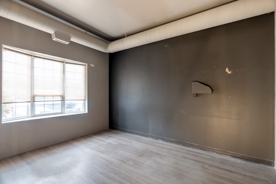 More Photos Of 9612 Franklin Av, Fort McMurray Freestanding For Lease