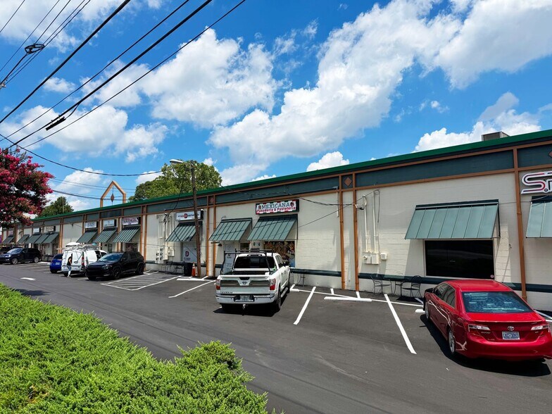 More Photos Of 8424 Old Statesville Rd, Charlotte Storefront Retail Office For Sale