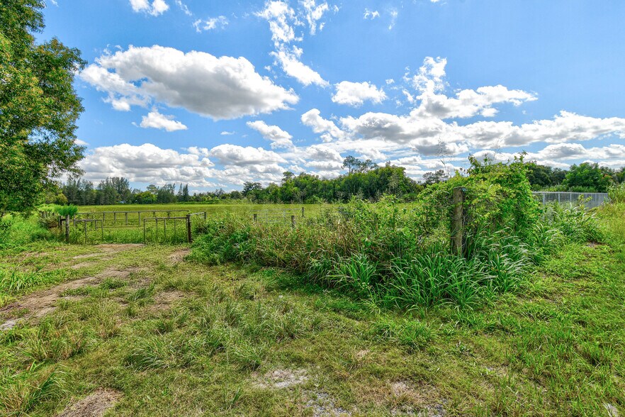 More Photos Of 2374 A Rd, Loxahatchee Groves Land For Sale