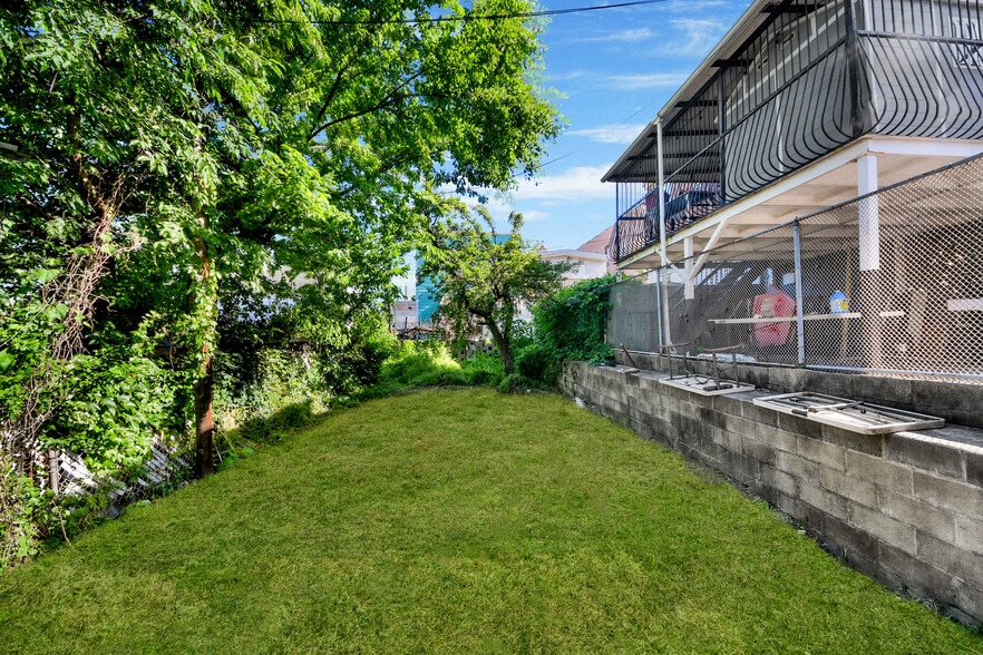 More Photos Of 1748 Cross Bronx Expy, Bronx Apartments For Sale