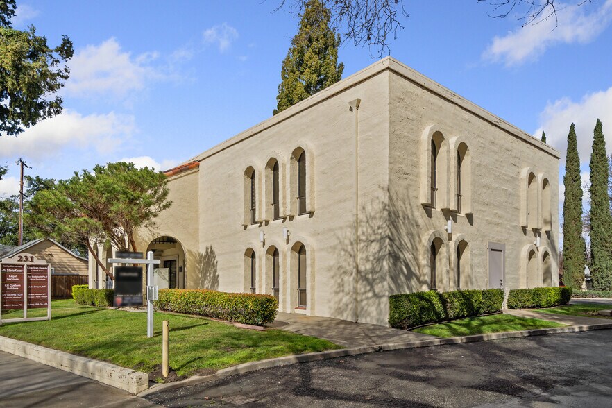 More Photos Of 231 Old Bernal Ave, Pleasanton Office For Sale