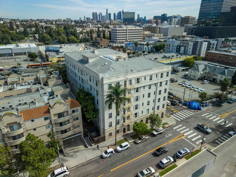 More Photos Of 3333 W 4th St, Los Angeles Apartments For Sale