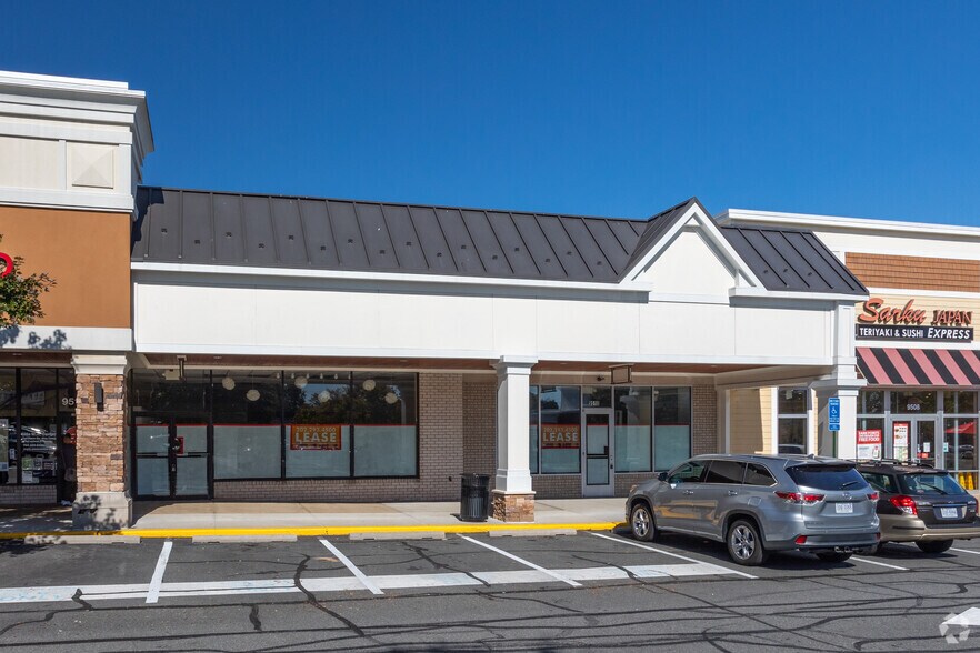 More Photos Of 9570 Main St, Fairfax Unknown For Lease