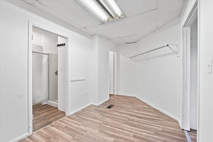 More Photos Of 240 N Main Ave, Scranton Storefront Retail Residential For Sale