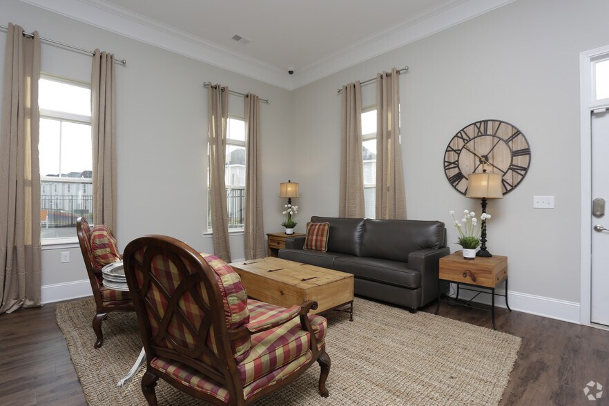 More Photos Of 1980 W Main St, Central Apartments For Sale