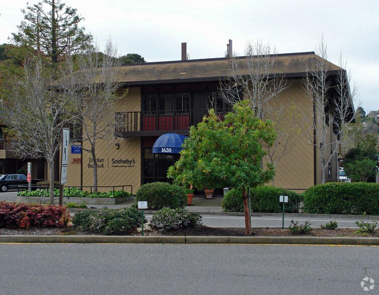 More Photos Of 1620 Tiburon Blvd, Tiburon Office For Lease