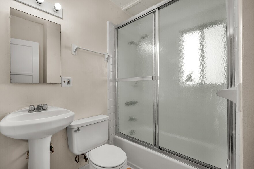 More Photos Of 2363 Torrance Blvd, Torrance Apartments For Sale