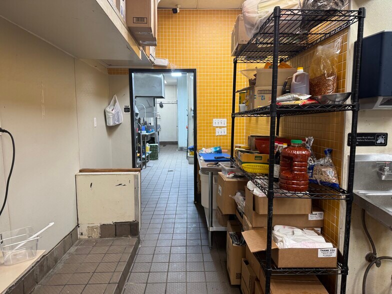 More Photos Of 2237 E Riverside Dr, Austin Restaurant For Lease