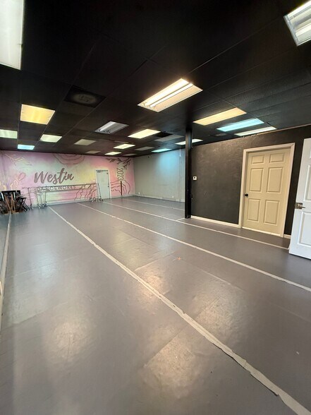 More Photos Of 2210-2222 Academy Pl, Colorado Springs Unknown For Lease