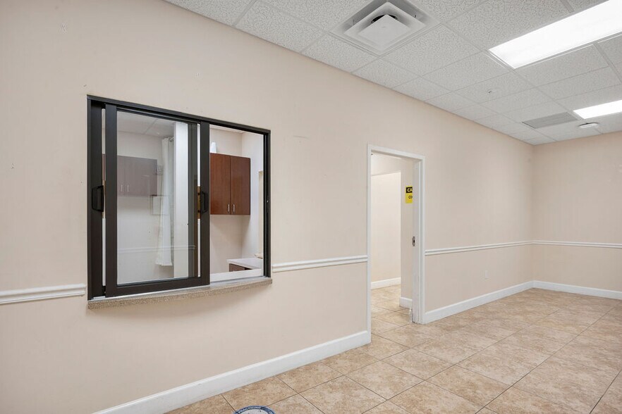 More Photos Of 1713 US Highway 441 N, Okeechobee Medical For Lease