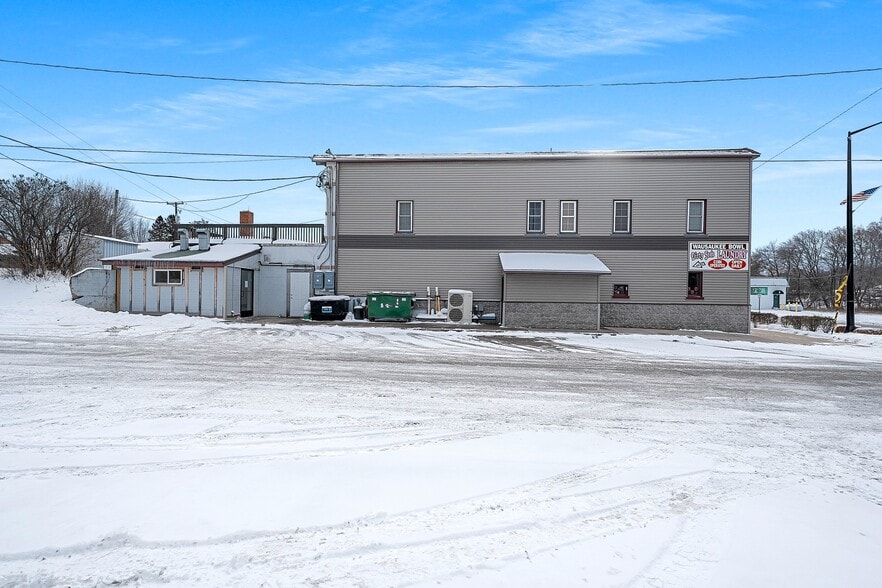 More Photos Of 326 Main St, Wausaukee Bowling Alley For Sale