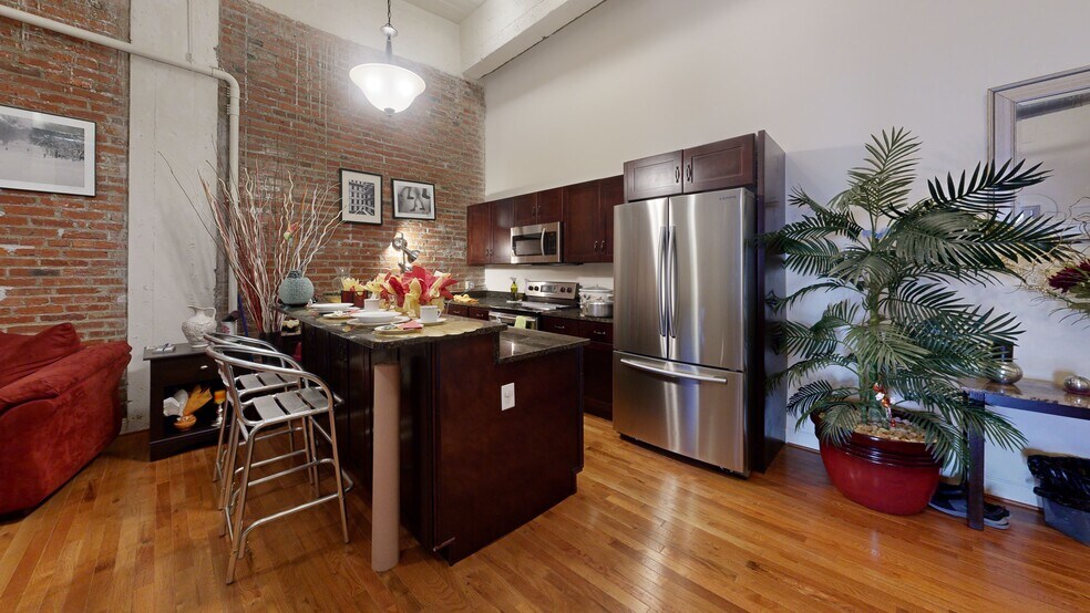 More Photos Of 311-313 W Baltimore St, Baltimore Apartments For Sale