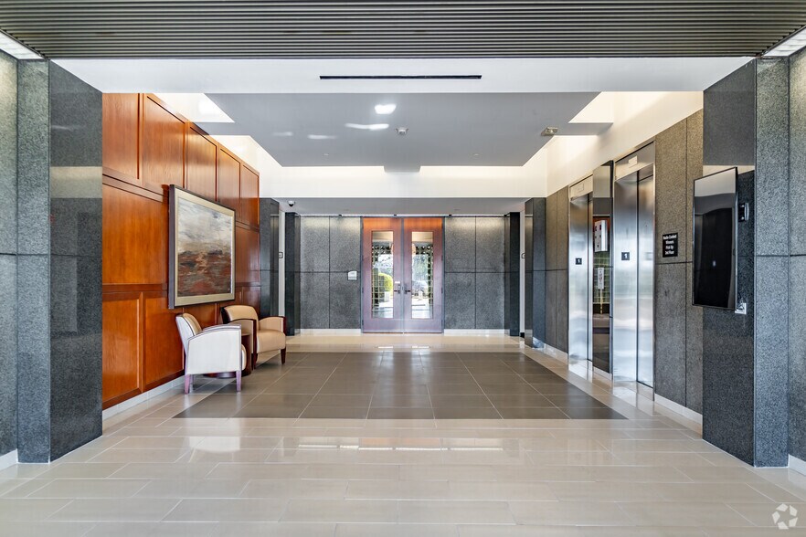 More Photos Of 11300 4th St N, Saint Petersburg Office For Lease
