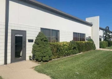 More Photos Of 42700-42786 Mound Rd, Sterling Heights Light Distribution For Lease