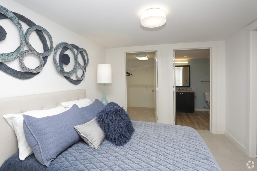 More Photos Of 174 E Main St, Spartanburg Apartments For Lease