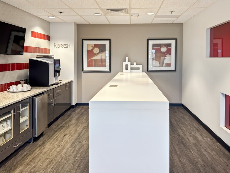 More Photos Of 3636 S Geyer Rd, Sunset Hills Coworking Space