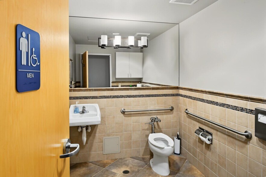 More Photos Of 550 Price Ave, Redwood City Office For Sale