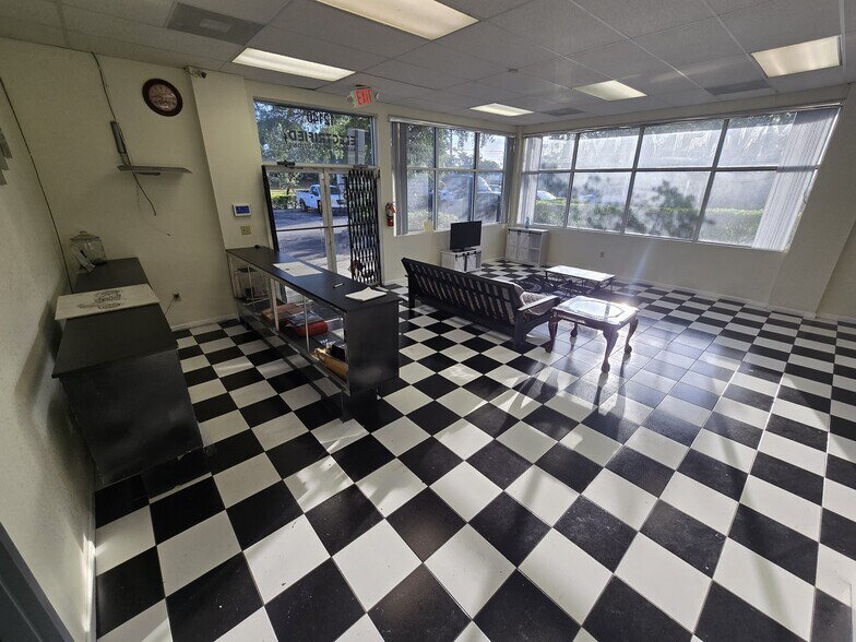 More Photos Of 12140 Wiles Rd, Coral Springs Light Manufacturing For Sale