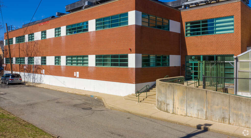 Primary Photo Of 85 Bolton St, Cambridge Research And Development For Lease