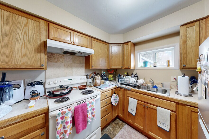 More Photos Of 110 S Willow St, Jackson Apartments For Sale