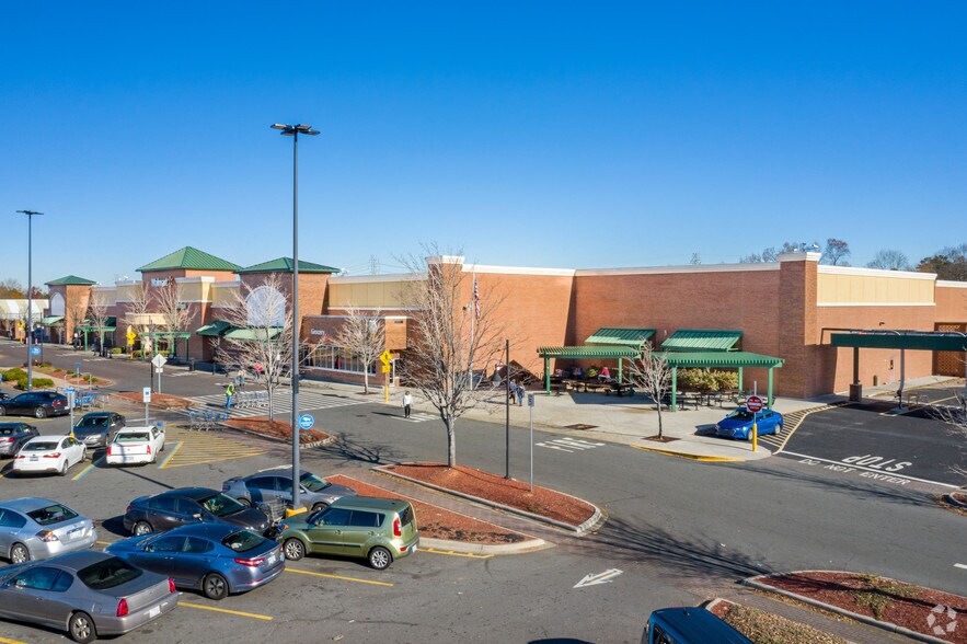 More Photos Of 1916-1930 Sardis Rd N, Charlotte Unknown For Lease