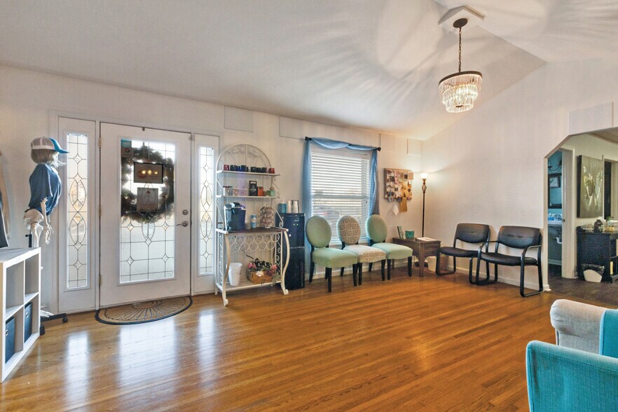 More Photos Of 129 Walker Hill, Crossville Freestanding For Sale