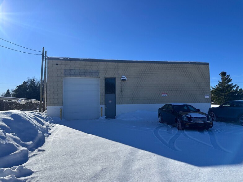More Photos Of 3160 Continental Dr, Traverse City Warehouse For Sale