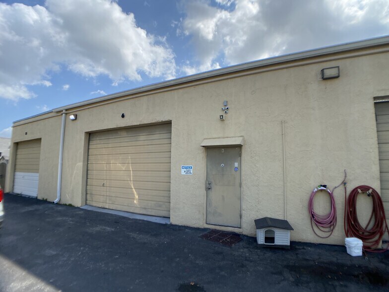 More Photos Of 11905 NW 35th St, Coral Springs Warehouse For Lease
