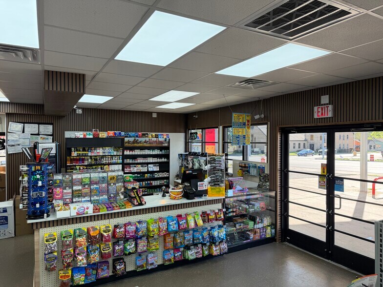 More Photos Of 1708 S Mobberly Ave, Longview Service Station For Sale