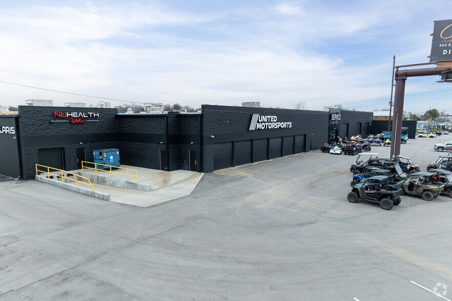 More Photos Of 3166-3180 Richmond Rd, Lexington General Retail For Lease