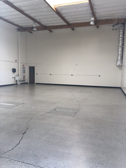 More Photos Of 1930 5th St, Davis Manufacturing For Lease