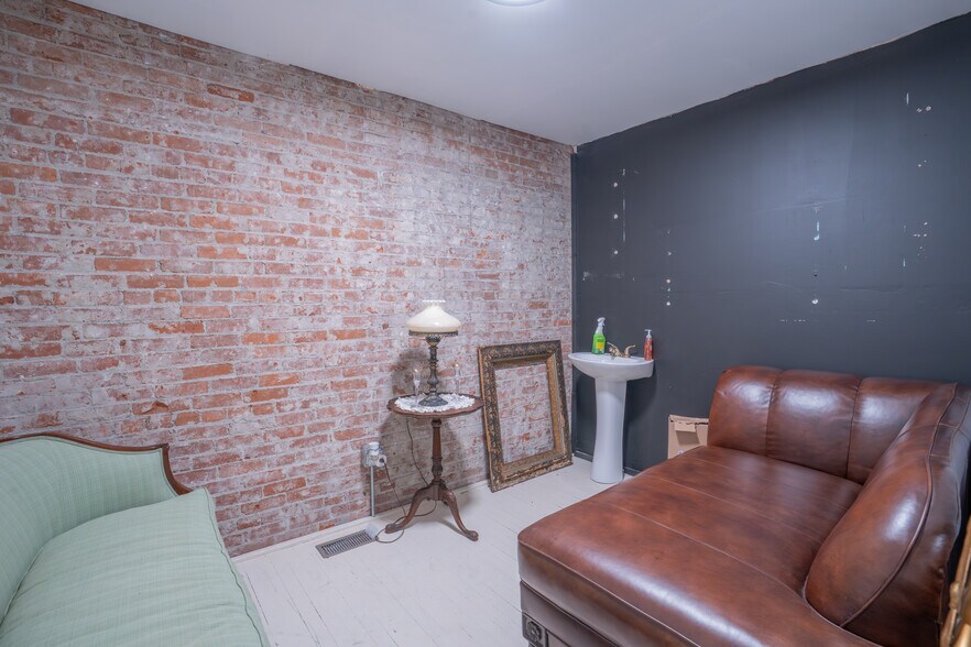 More Photos Of 207 S Railroad St, Brookston General Retail For Sale