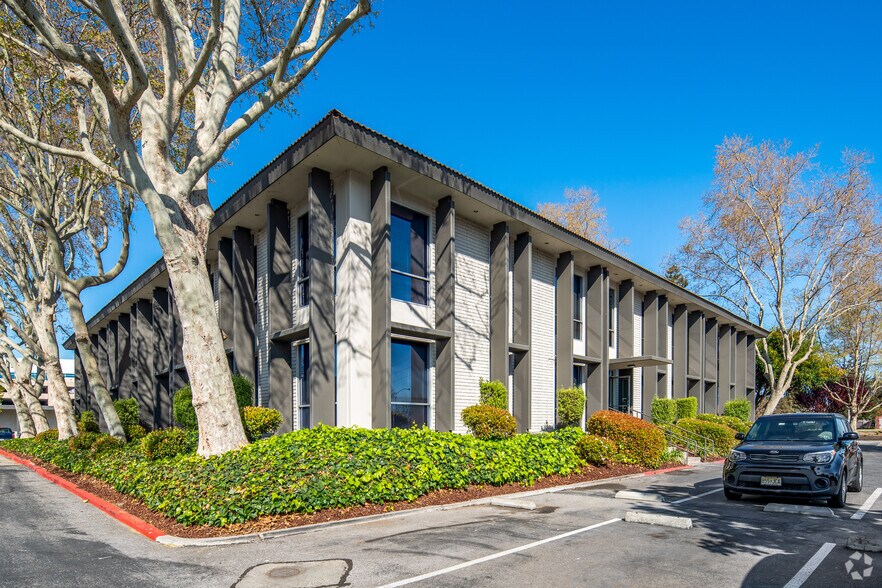 Primary Photo Of 2910-2960 Scott Blvd, Santa Clara Unknown For Lease