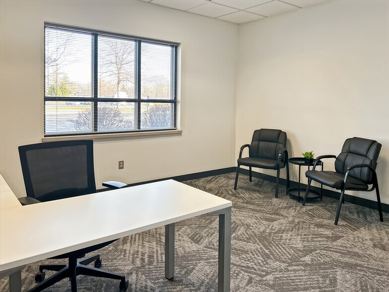 More Photos Of 12 Wolf Creek Dr, Swansea Coworking Space