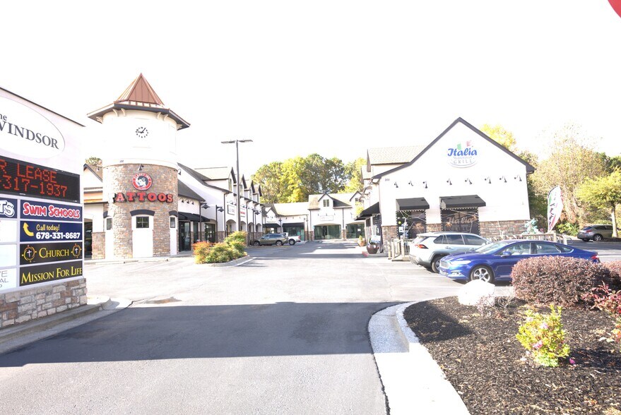 More Photos Of 2655 N Cobb Pky, Kennesaw Storefront For Lease