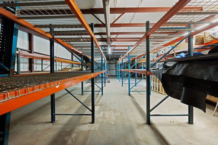 More Photos Of 616 Bay St, Brunswick Warehouse For Lease