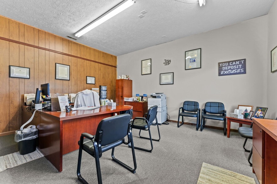 More Photos Of 402-406 Harris Ave, Raeford Storefront Retail Office For Sale