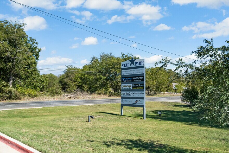More Photos Of 1507 Ranger Hwy, Weatherford Warehouse For Lease