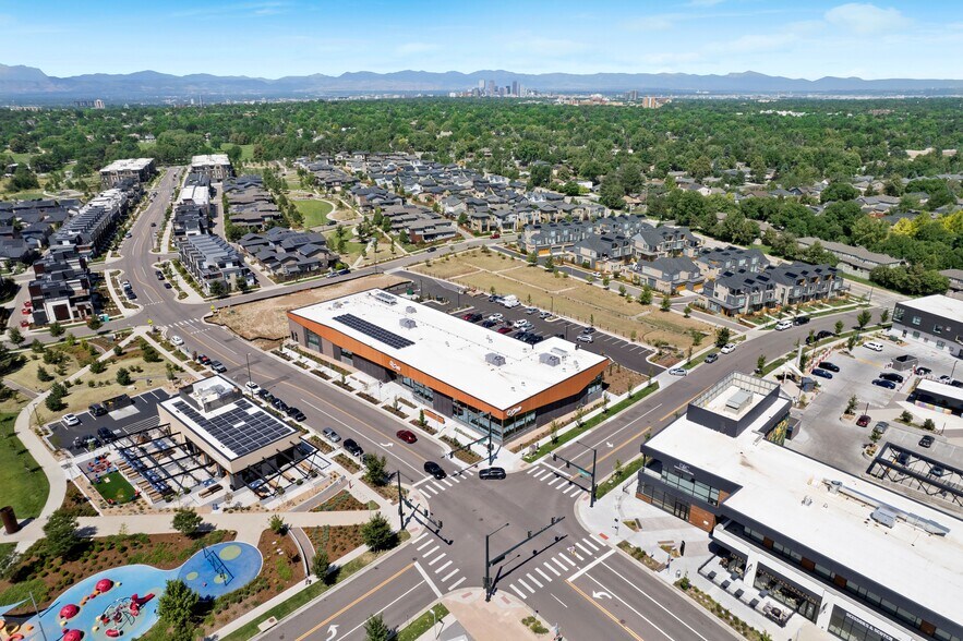 More Photos Of 7059 E Lowry Blvd, Denver Supermarket For Sale