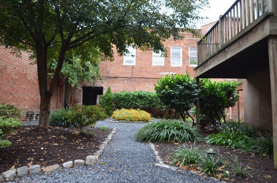 More Photos Of 500 W Franklin St, Baltimore Apartments For Sale