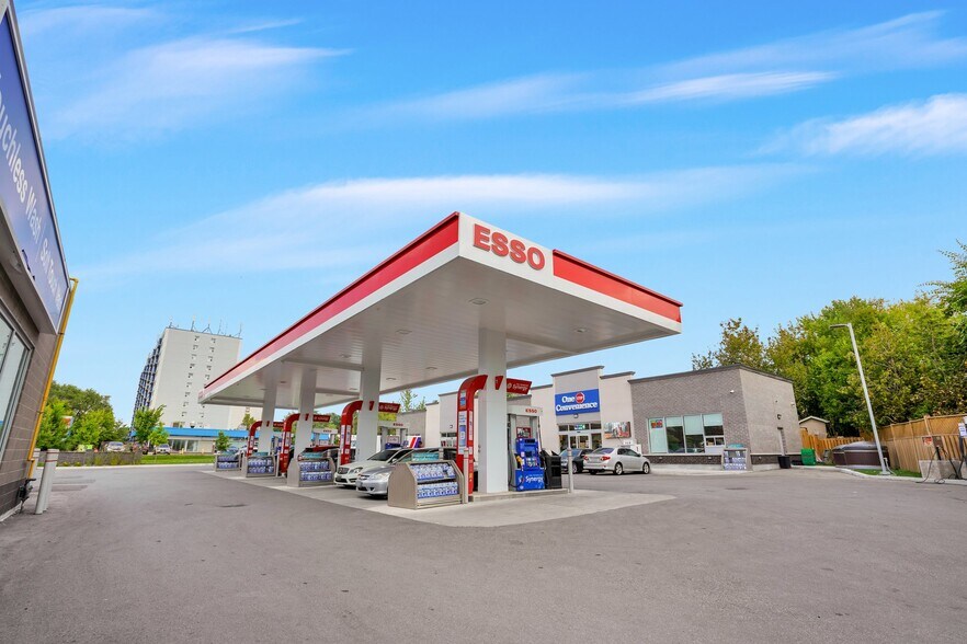 More Photos Of 2775 Birchmount Rd, Toronto Auto Repair For Lease