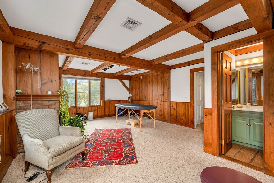 More Photos Of 68 Lyme Rd, Hanover Office Residential For Sale