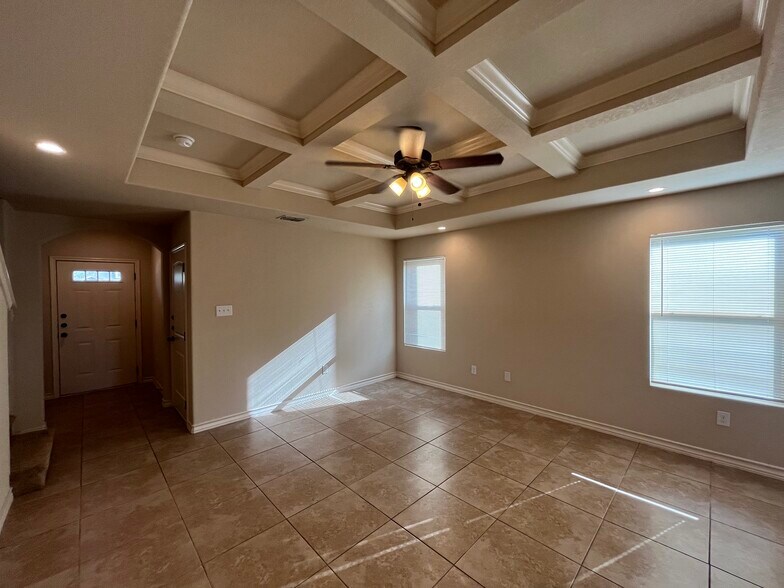 More Photos Of 7002 Donovan Way, San Antonio Apartments For Sale