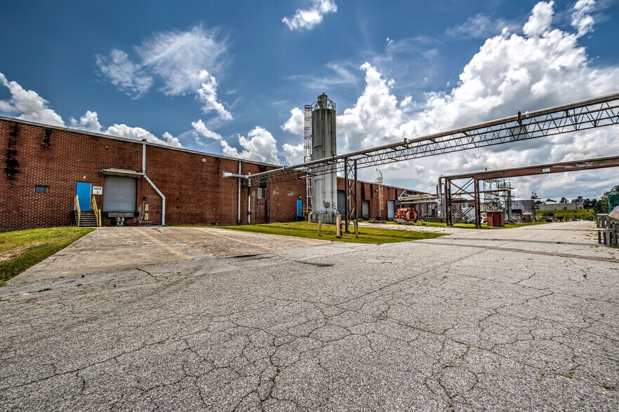 More Photos Of 418 Ascauga Lake Rd, Graniteville Manufacturing For Lease