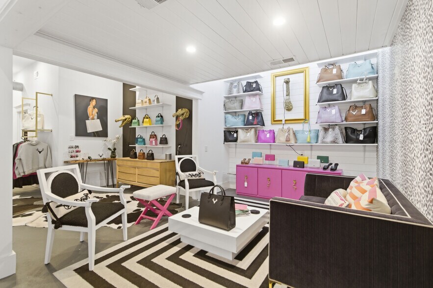 More Photos Of 84 Spring St, Charleston Storefront Retail Residential For Lease