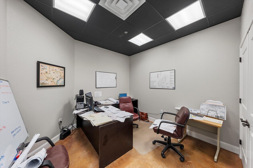 More Photos Of 613 Austin Ave, Waco Storefront Retail Office For Sale